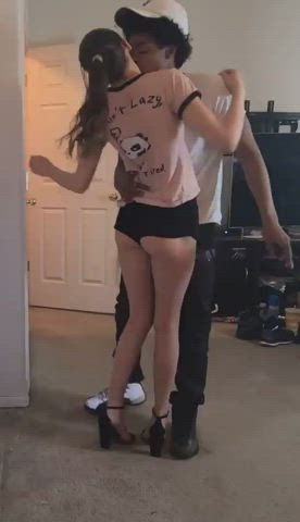 [Reddit] this is how quick your wife begs me to stop then turns into her wanting