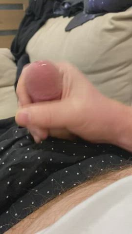 Who likes thick cum?