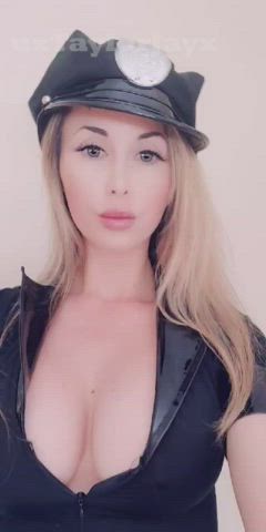 blonde boobs fake boobs fake tits onlyfans police taylor jay tits upskirt gif