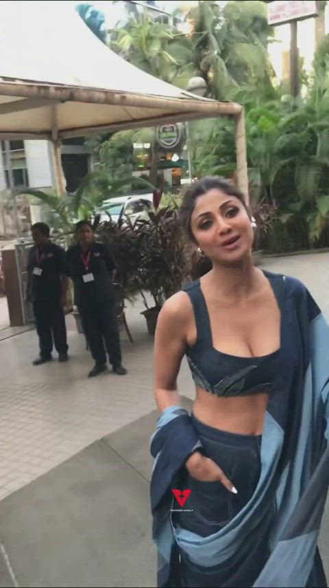 Shilpa Shetty giving ample view of her melons
