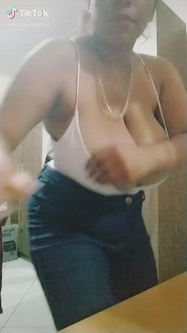 18 Years Old Boobs Dancing gif