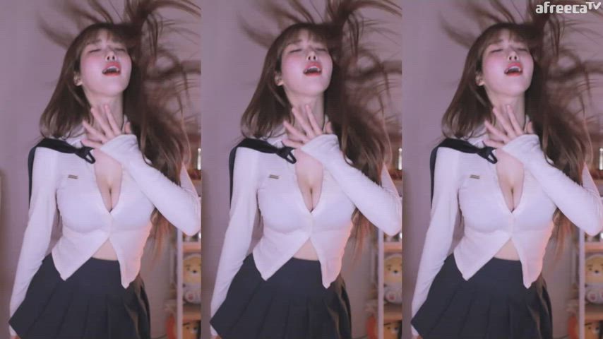asian big tits dancing korean long hair pretty schoolgirl skirt uniform gif