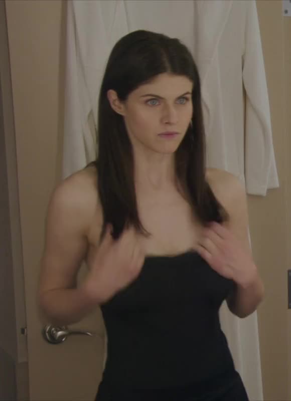 Alexandra Daddario loves to show off