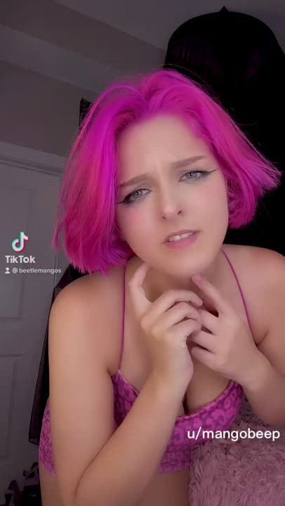 hiya reddit! take this cute tiktok, take it! 🖐🏻 tiktok banned my old account,