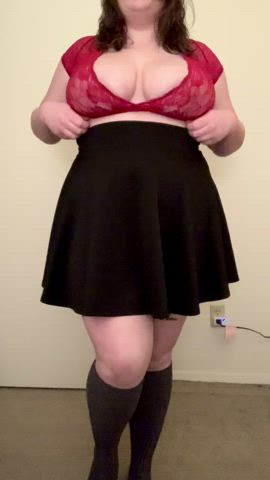 does this outfit make me look like a rapeable student?