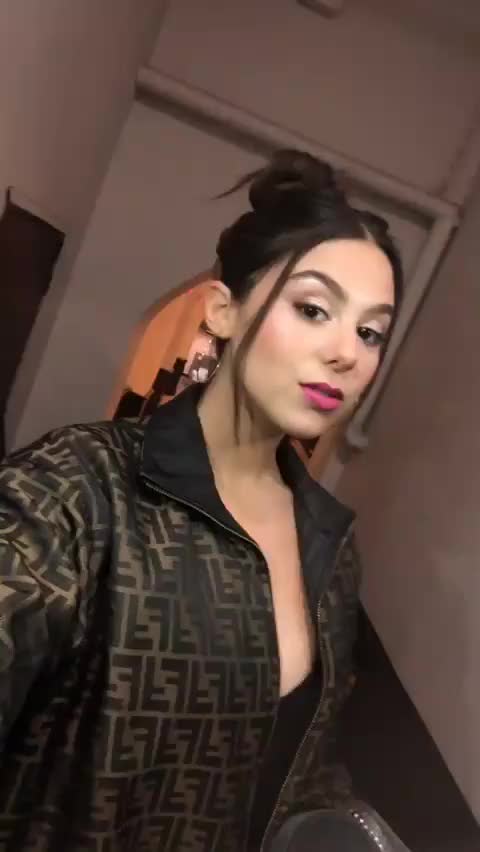 Download Instagram Stories of KIRA (@kirakosarin) - storiesig 2