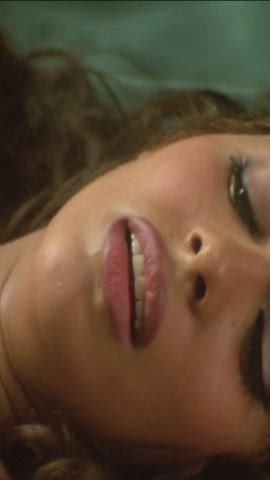 Mallika Sherawat in 'Murder' [Paer 2]