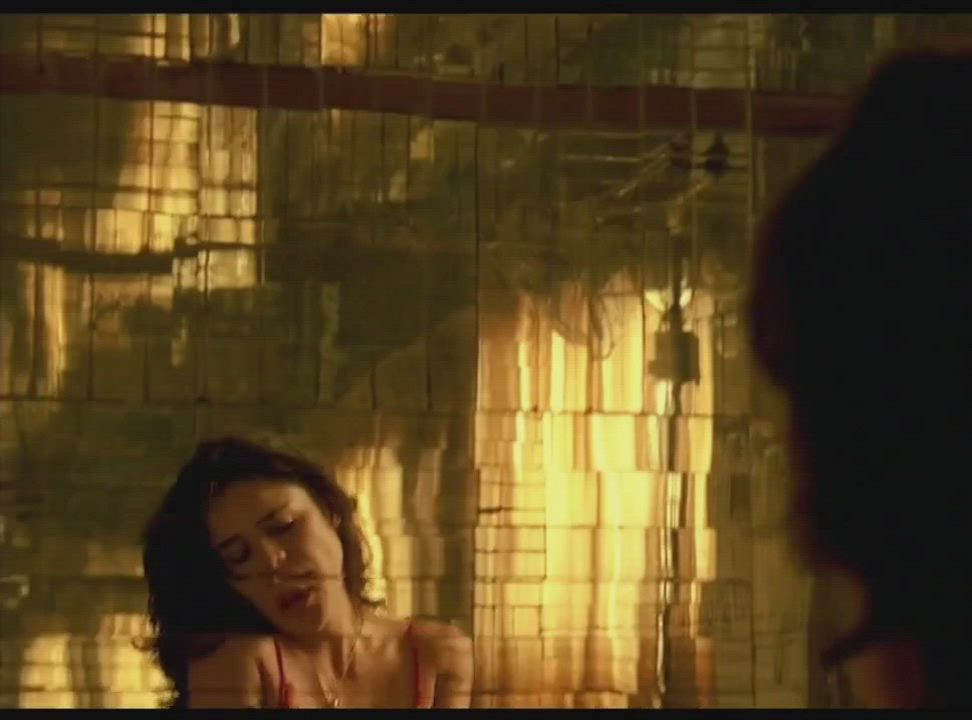 Flora Martínez riding plot in the movie 'Rosario'