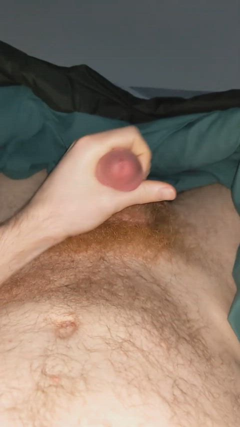 Waking up and jerking off my ginger cock. More in comments 😈💦💦