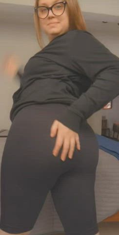 leggings pawg thick gif