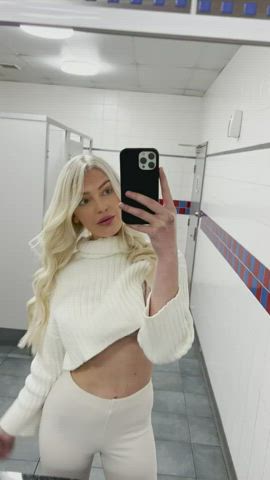 amateur big tits blonde boobs flashing public teen tits titty drop gif