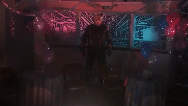 Friday-the-13th-Part-VIII-Jason-Takes-Manhattan-1989-00-47-31-jason-panics-at-the-disco