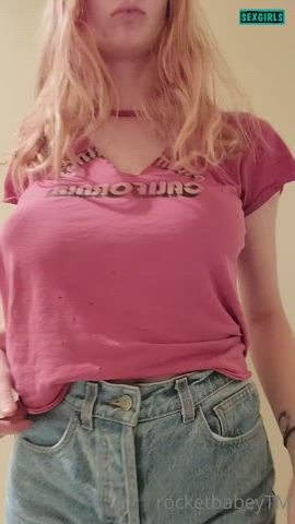 amateur big nipples big tits blonde homemade huge tits gif