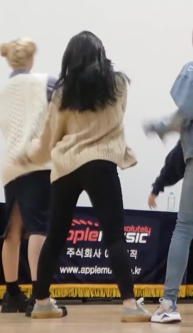 Gahyeon [i_n8_pORXdA]