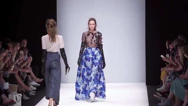 IRENE LUFT SS2019 MBFW Berlin in 4K