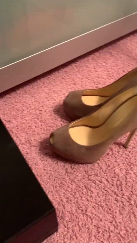 high heels shoe shoes gif