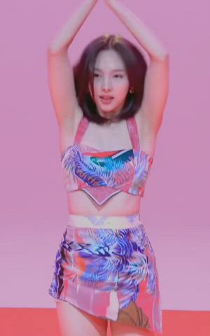 Nayeon and her incredible sexy body 🤤