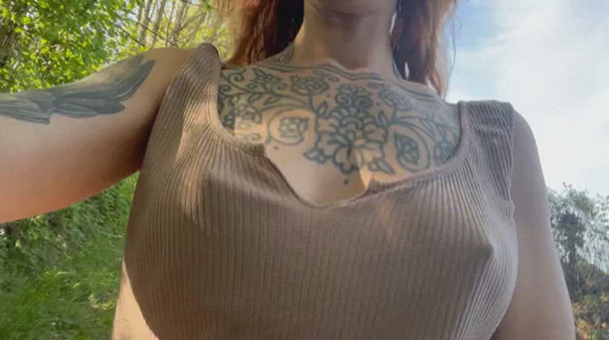 outdoor pokies small tits tattoo tattooed amateur-girls bouncing-boobs gif