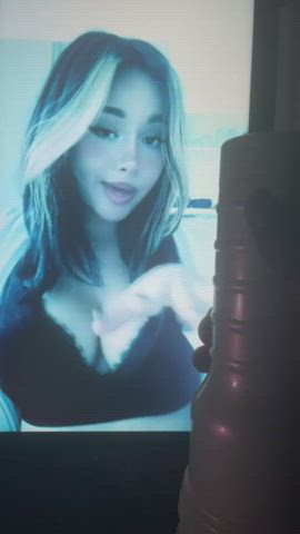 Cumtrib a xlightmoon.x usando mi Fleshlight, acabando en sus tetas