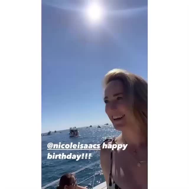 Caity Lotz gif