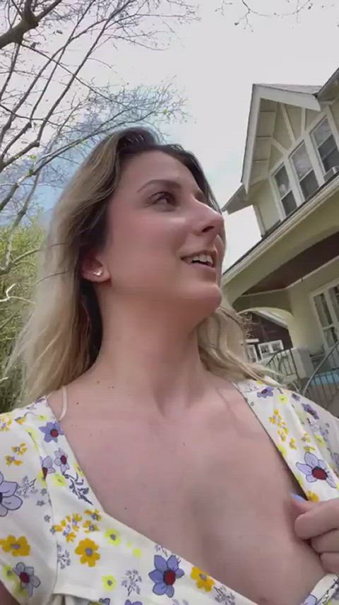 big tits blonde huge tits milf public r/caughtpublic gif