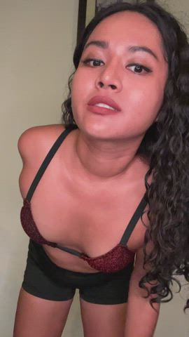 Anyone want to fuck a petite Asian?
