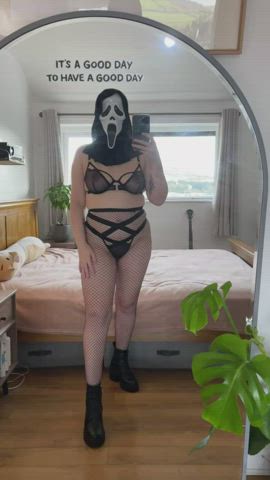 Getting in the Halloween spirit [F]