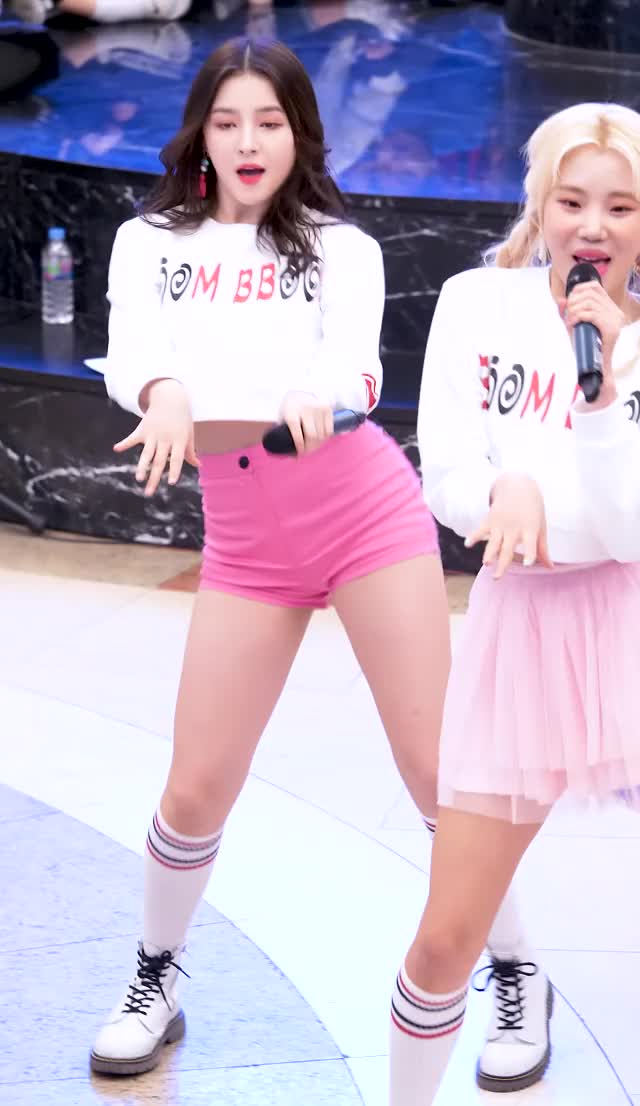 MOMOLAND - Nancy Nice Ass Front and Back View