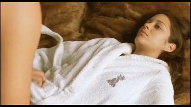 Marion Cotillard - Pretty Things