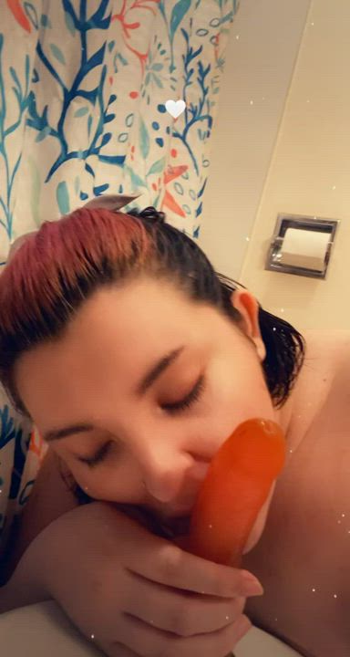 20 Years Old Amateur Blowjob Brown Eyes Chubby Dildo Eye Contact POV Solo Spit gif