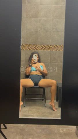 curly hair curvy gym latina legs long hair onlyfans sfw solo gif