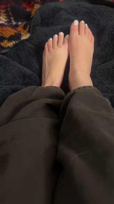 feet feet fetish toes gif