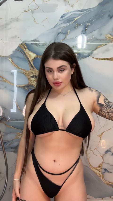 18 years old big tits onlyfans tik-tok gif