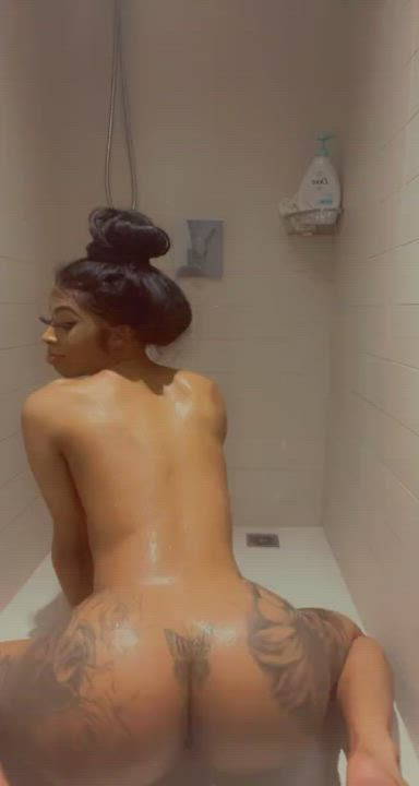 Ebony Trans Twerking gif