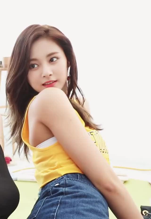 Twice - Tzuyu 180712