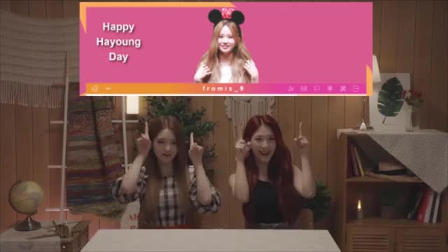 Jisun and Seoyeon telling you what day it is