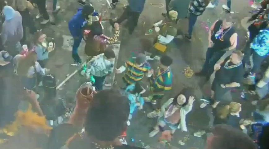 Front row view. Earth cam flash, mardi gras 2022