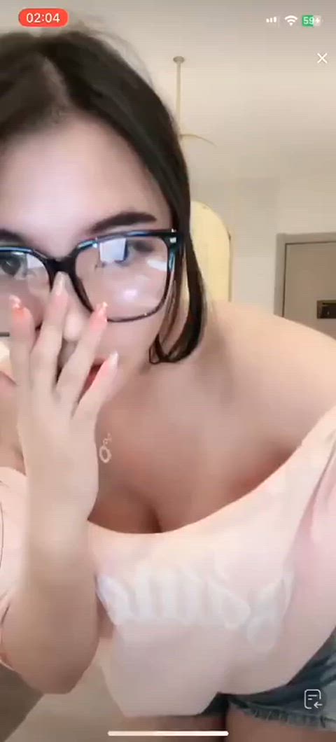 amateur big tits downblouse natural tits tiktok tits gif