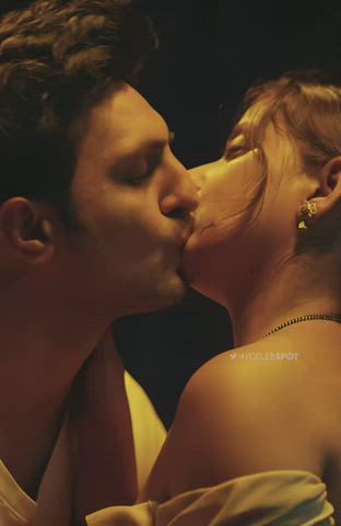 Sneha Paul Hot Kiss 🤤💦