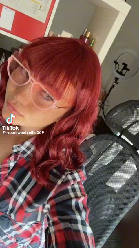 YourSweetEllie - More tiktok flashing vids on my TT likes