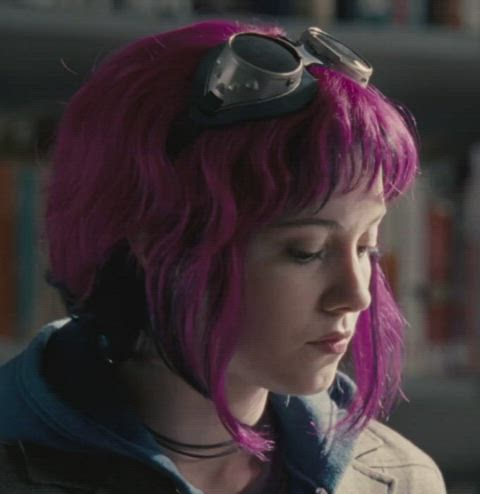 celebrity female mary elizabeth winstead gif