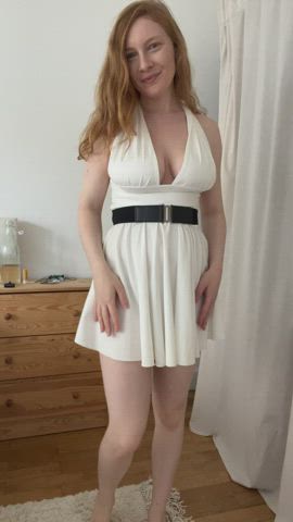 amateur big tits blue eyes busty cute natural natural tits redhead smile boobs ghost-nipples