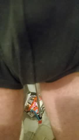 No hands - full bladder made me randomly unload cum