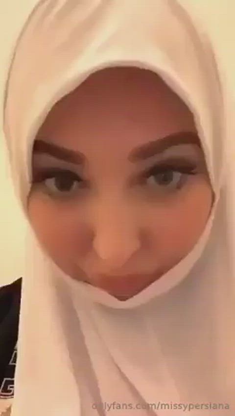arab big tits boobs muslim natural tits gif