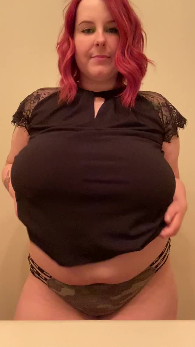 Do you like seeing natural 36 HH boobs bounce? ?