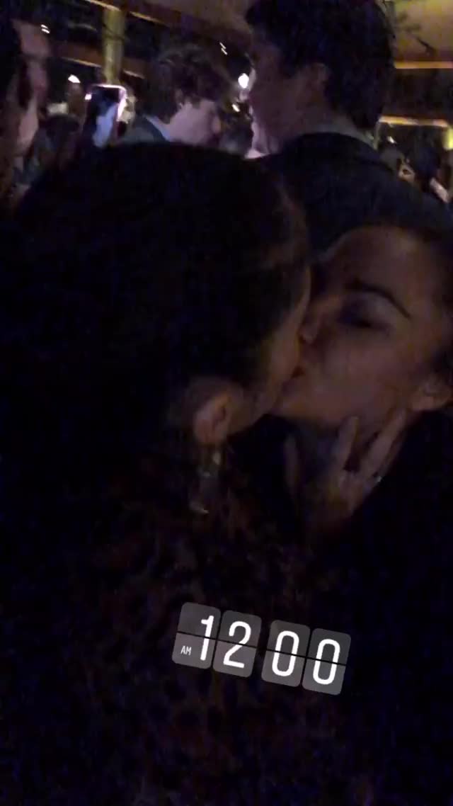 Sahara Ray Lesbian Kiss