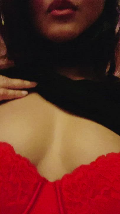 No one knows I’m coloured RED on the inside ?❤️ [f]