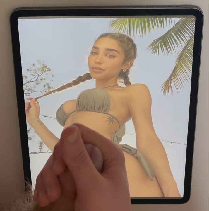 Chantel Jeffries taking my load 🤤💦