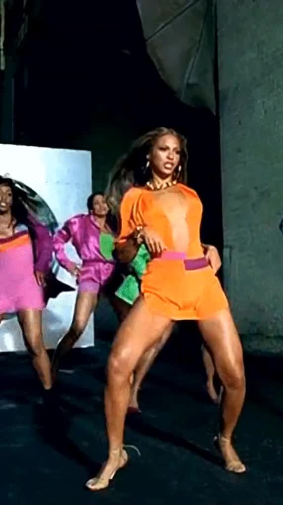 Beyonce - Crazy in Love ft. JAY Z (part 202)