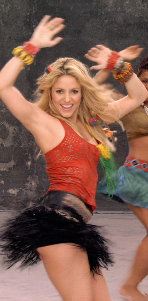 celebrity plot shakira gif